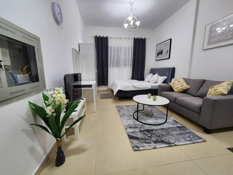 استوديو في عجمان